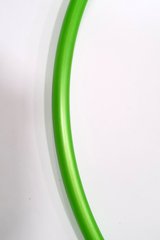 Обруч кольоровий Великий 95 см 0179 BAMSIC, труба 2,7 см (4820123762793) Зелёный купити в Україні