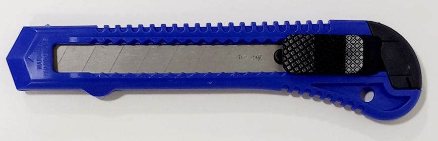 Ніж канцелярський, JOBMAX, 18 мм, з хутром. фіксатором лез, пластиковий корпус BM.4646 BUROMAX (4823078958129) Синий купити в Україні