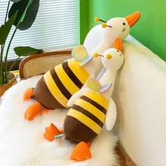 М'яка іграшка арт. K15301 (100шт) гусак у костюмі бджілки 70 см купити в Україні