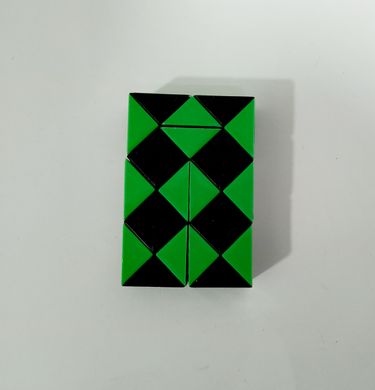Игра 6688 B логика, змейка, в кульке, 6,5-4,5-1,5см Зелёный