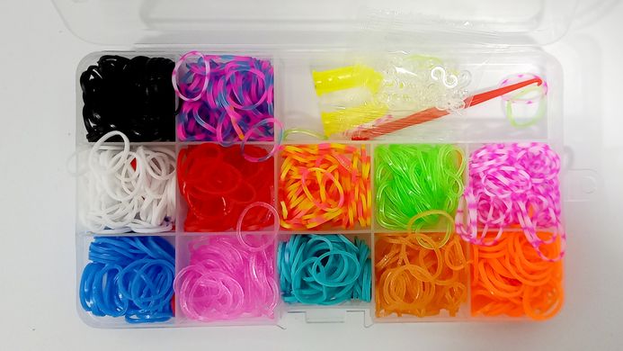 Резиночки для плетіння у пластиковому футлярі 12345 купити в Україні