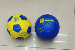 Мяч футбольный FB24502 (120шт) №2, PU, 140 грамм, MIX 2 цвета, сетка+игла купить в Украине